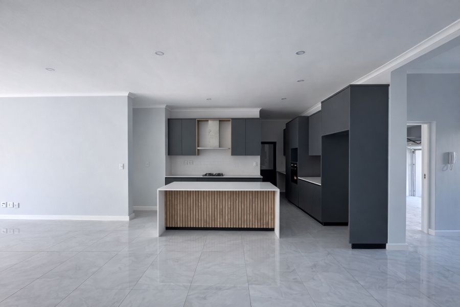 4 Bedroom Property for Sale in Sandown Western Cape